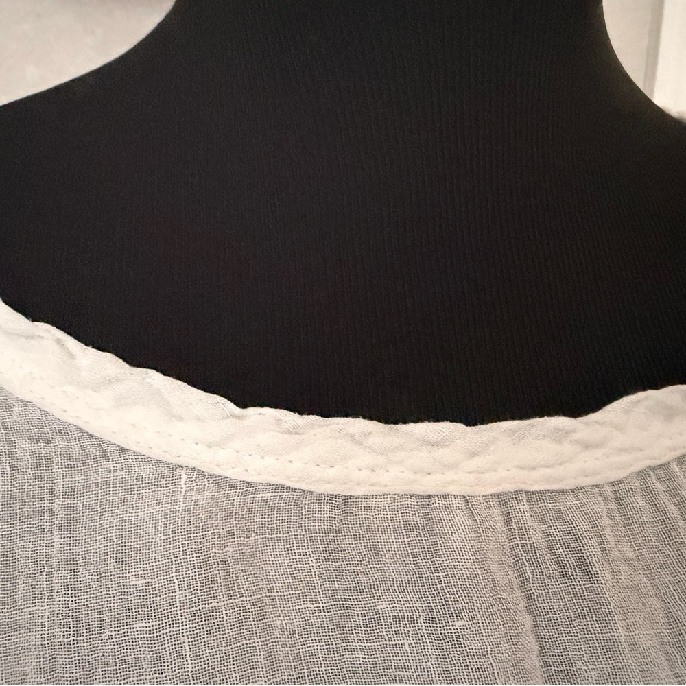 CP Shades White Linen Short Sleeve Scoop Neck Blouse - Picture 3 of 7